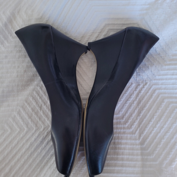 Franco Sarto Black Peep Toe Shoes - Picture 2 of 8